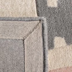 Safavieh Kids SFK922 Hand Tufted Area Rug - Safavieh -Children Peripherals GUEST 0c73cb0d 7526 4c50 939c d4a5ff59074c