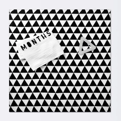 Muslin Blankets With Felt Frame Triangle - Cloud Island™ White/Black 2 Muslin Blankets With Felt Frame Triangle - Cloud Island™ White/Black - Image 2