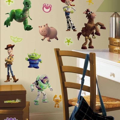 Roommates Toy Story 3 Peel And Stick Wall Decal - Glow In The Dark 3 Roommates Toy Story 3 Peel And Stick Wall Decal - Glow In The Dark - Image 3